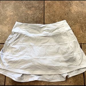 Lululemon White Skirt! 4 Tall!
